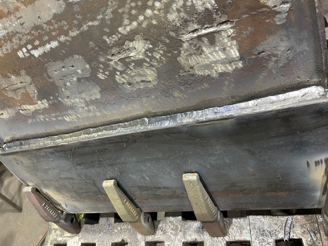 Machine bucket repair